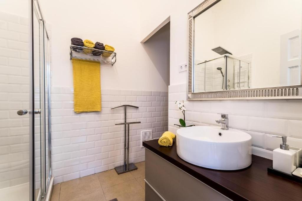Hi-Bp Elizabeth Apartment In The Heart Of Budapest Esterno foto